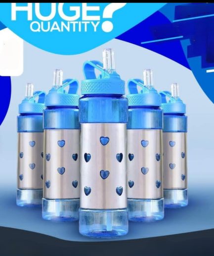 Water Bottle for Travelling 600ml / Water Bottle with Ice Pack with Sipper Best for school college university gym and travel.(random color)