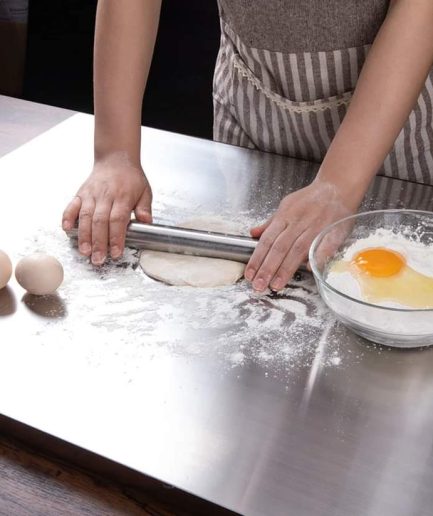 Stainless Steel Cutting Board! 🔪✨   Durable, hygienic, and easy to clean—perfect for all your chopping needs. A must-have for any chef! - Size: 41x33Cm